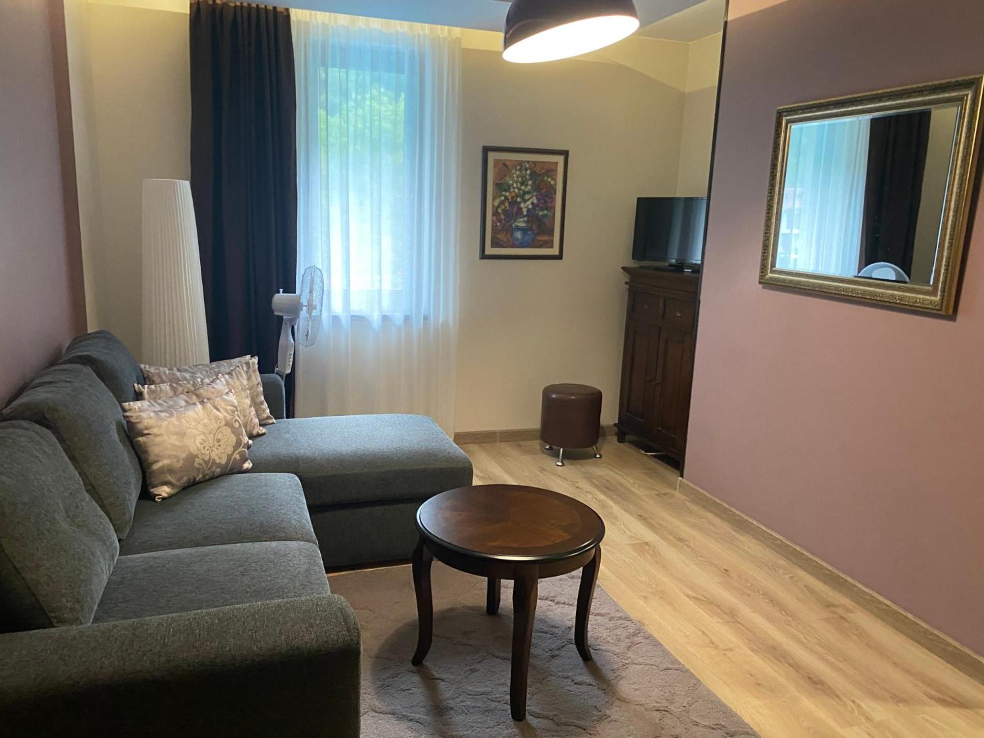 Park Hotel Fairy 奇夫利克 外观 照片